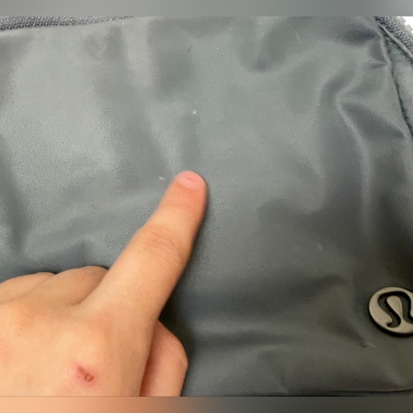 lululemon athletica Charcoal Belt Bag - Picture 4 of 7